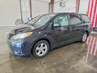 2017 Toyota Sienna 5TDZZ3DCXHS870172
