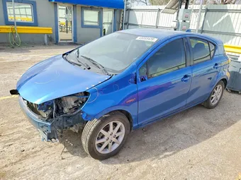 2015 Toyota Prius C JTDKDTB39F1579143
