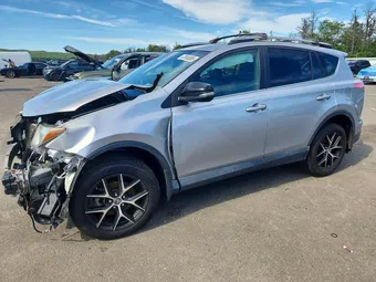 2018 Toyota RAV4 2T3JFREV6JW728267