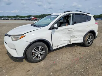 2017 Toyota RAV4 JTMRFREV0HJ115086