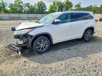 2018 Toyota Highlander 5TDKZRFH5JS538174