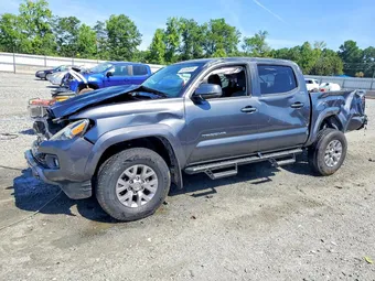 2018 Toyota Tacoma 3TMAZ5CN5JM075757