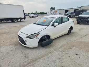 2018 Toyota Yaris 3MYDLBYV2JY308686