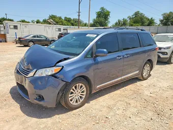 2017 Toyota Sienna 5TDYZ3DC2HS874440