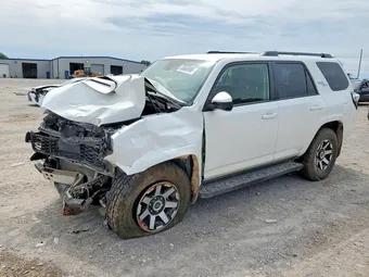 2024 Toyota 4Runner JTEPU5JR6R6252242