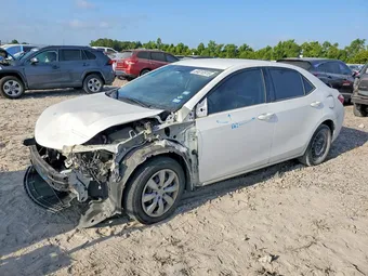 2015 Toyota Corolla 2T1BURHE1FC332352