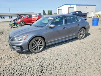 2017 Volkswagen Passat 1VWDT7A36HC068756