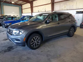 2020 Volkswagen Tiguan 3VV2B7AX8LM173369