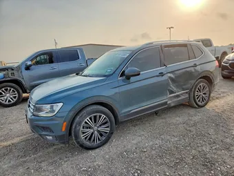 2019 Volkswagen Tiguan 3VV3B7AX0KM159050