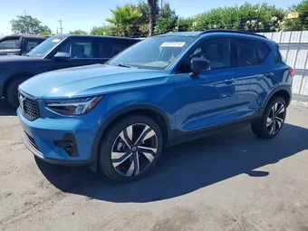 2023 Volvo XC40 YV4L12UW9P2071150