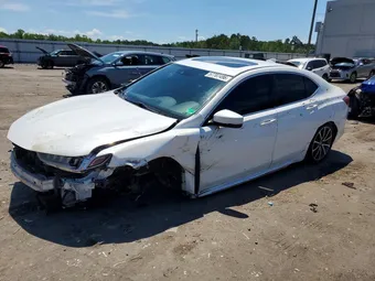 2018 Acura TLX 19UUB2F51JA005621