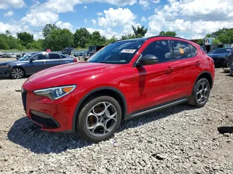 2021 Alfa Romeo ZASPAKAN9M7D18656