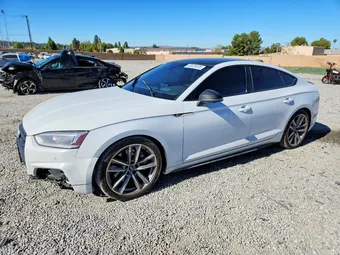 2019 Audi A5 WAUFNCF56KA022210