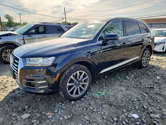 2017 Audi Q7 WA1LAAF72HD023671