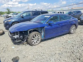 2018 Audi A5 WAUBNCF55JA114440