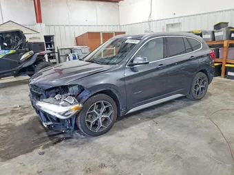 2016 BMW X1 WBXHT3C37GP880202