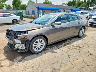 2018 Chevrolet Malibu 1G1ZD5ST2JF217623