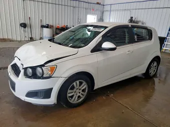2015 Chevrolet Sonic 1G1JC6SH4F4196116