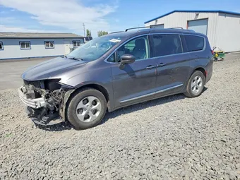 2017 Chrysler Pacifica 2C4RC1EGXHR628305