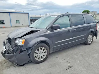 2015 Chrysler Town & Country 2C4RC1BG0FR544611