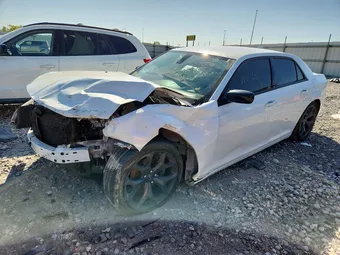 2021 Chrysler 300 2C3CCAAG3MH515828