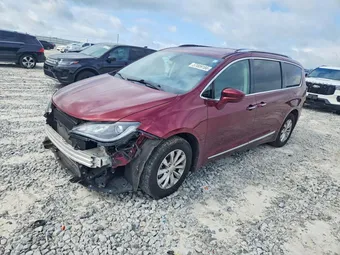 2019 Chrysler Pacifica 2C4RC1BGXKR651160