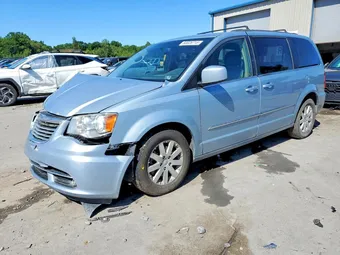 2016 Chrysler Town & Country 2C4RC1BG7GR239723