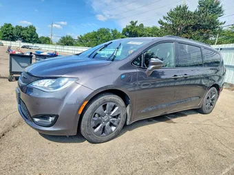 2020 Chrysler Pacifica Hybrid 2C4RC1N74LR257926