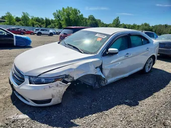 2018 Ford Taurus 1FAHP2H86JG135244
