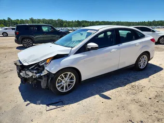 2016 Ford Focus 1FADP3F24GL270192