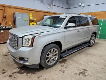 2017 GMC Yukon XL 1GKS2HKJ2HR163543