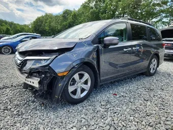 2018 Honda Odyssey 5FNRL6H50JB086205