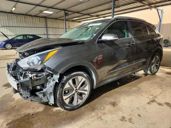 2020 Kia Niro KNDCC3LG6L5070592