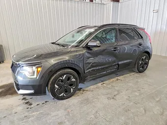 2023 Kia Niro KNDCR3L15P5071085
