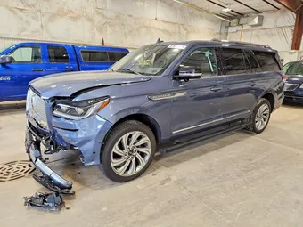 2023 Lincoln Navigator 5LMJJ3LG1PEL06822