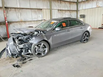 2020 Mercedes-Benz A-Class W1K3G4EB4LJ219638