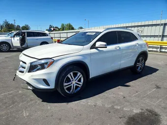 2016 Mercedes-Benz GLA-Class WDCTG4GB1GJ218213