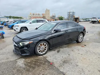 2020 Mercedes-Benz A-Class W1K3G4EB3LW043541