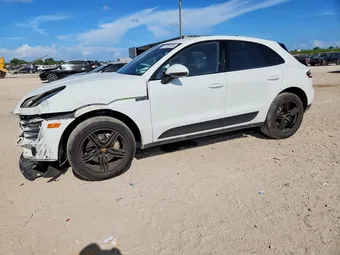 2018 Porsche Macan WP1AB2A57JLB30800