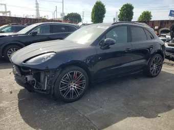 2018 Porsche Macan WP1AG2A56JLB60243