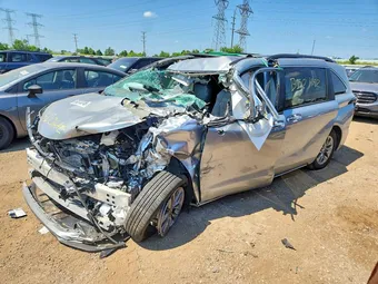 2025 Toyota Sienna 5TDYRKEC0SS283541