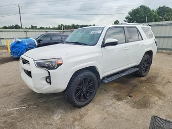 2021 Toyota 4Runner JTEMU5JRXM5894710