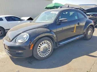 2016 Volkswagen Beetle 3VWJ17AT1GM626261