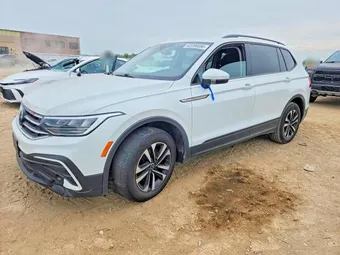 2023 Volkswagen Tiguan 3VVRB7AX8PM031351