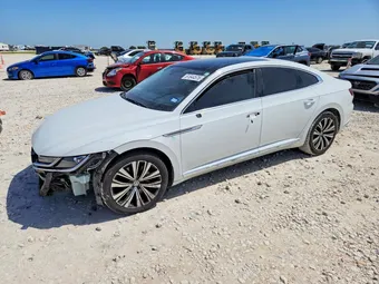 2020 Volkswagen Arteon WVWDR7AN7LE015421