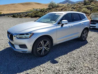 2018 Volvo XC60 LYV102RK5JB073082