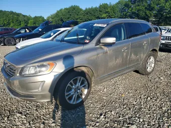 2016 Volvo XC60 YV4612RM6G2824640