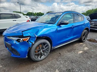 2019 Alfa Romeo ZASPAKBN9K7C52170
