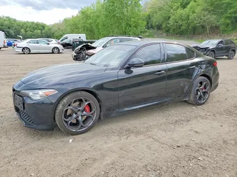 2019 Alfa Romeo ZARFANBN1K7611572