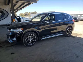 2021 BMW X1 WBXJG9C06M5S39886